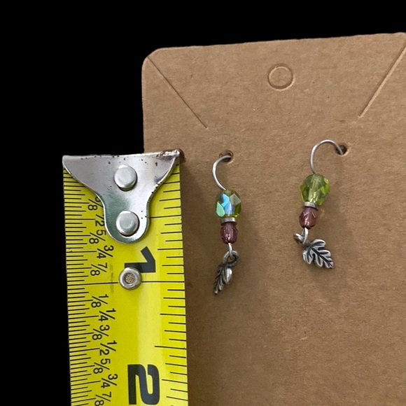 Handmade Beaded ad Silver Leaf Small Dangle Earrings. - Picture 8 of 8